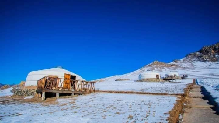 Bayan Bulagiin Hural Apache Eco Camp, Terelj Nationalpark Mongolia酒店 外观 照片
